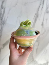 Load image into Gallery viewer, Spring Cream and Sugar