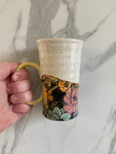 Load image into Gallery viewer, Floral Mug with REAL GOLD Details | SECOND
