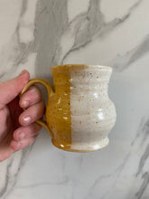 Load image into Gallery viewer, Booty Mug in &quot;Sunny Days&quot; | SECOND

