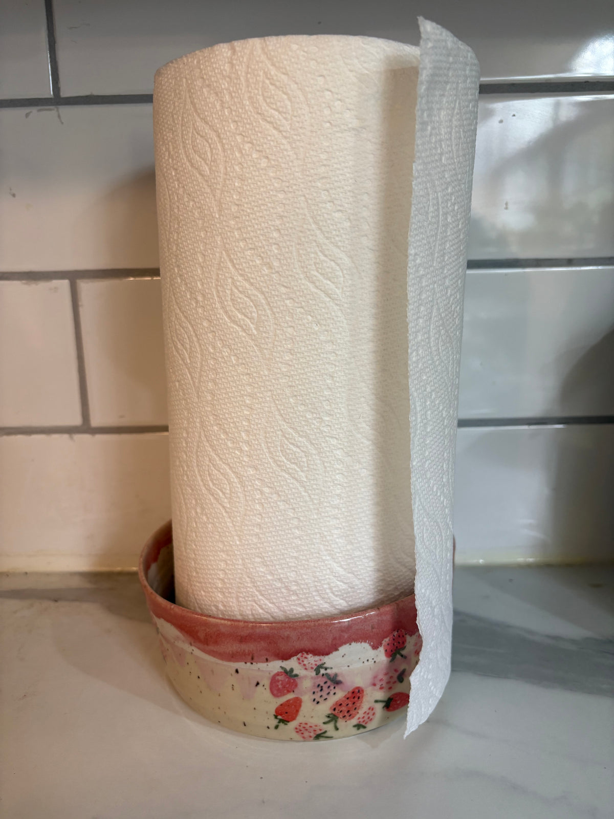 Paper Towel Roll Holder | Strawberries