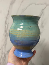 Load image into Gallery viewer, Vase in &quot;Isla Saona&quot;
