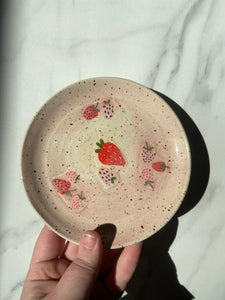 Strawberry Side Plate | ~ 6" Diameter