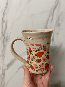 Strawberry Mug | ~14 oz