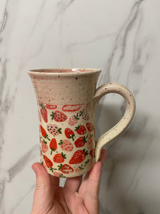 Strawberry Mug | ~14 oz