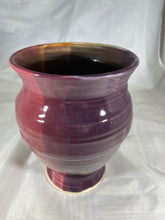 Load image into Gallery viewer, Vase in &quot;Very Berry Shimmer&quot; | 6.25&quot;
